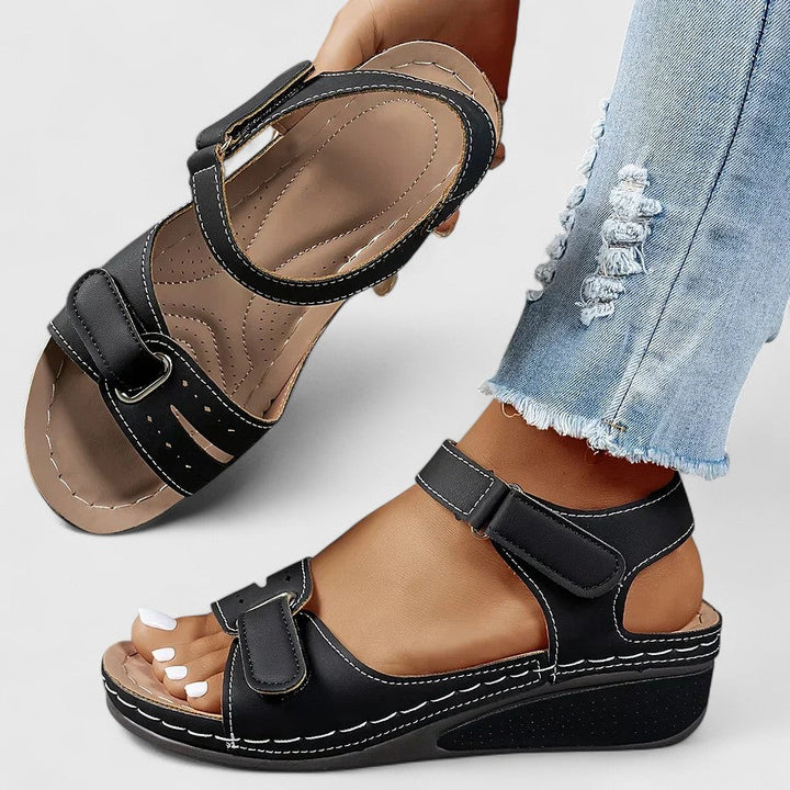 Annet - Sleek Orthopedic Sandals