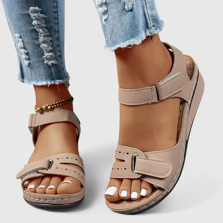 Annet - Sleek Orthopedic Sandals