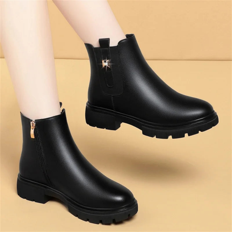 Ayla | Orthopaedic Boots